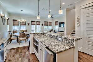 Casa, 5 quartos | Cozinha privada