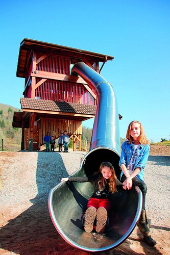 SWIMMING POOL, SPA, GIANT PLAYGROUND, BOWLING, PANCAKE BAR FREE ON-SITE ACTIVITIES