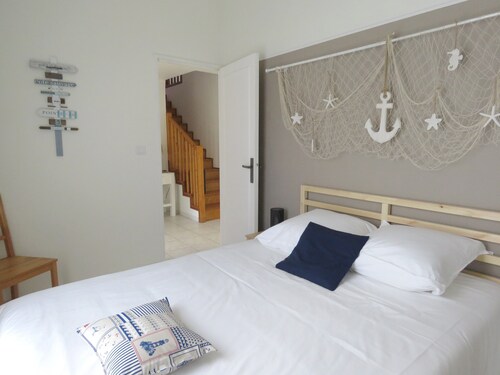 Pleasant bright house with terrace and garden