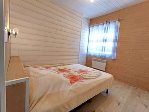 4 bedrooms - Spacious 8-Person Apartment with Balcony, Near Slopes, Saint-Lary-Soulan (Saint-Lary-Soulan)