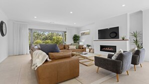 Televisor i llar de foc