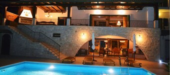 Villa Lunin 5*, Holiday Home Rental