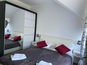 10 makuuhuonetta, ilmainen Wi-Fi, vuodevaatteet