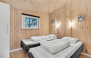 2 bedrooms, free WiFi