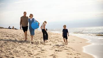 Am Strand, weiĂer Sandstrand