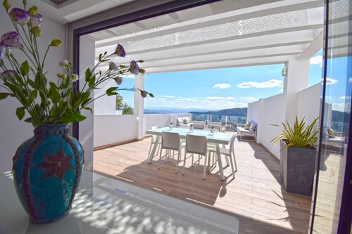 Luxury Eco Villa  with Heated pool in Gaucin Town