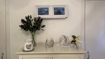 Apartment | 2 bedrooms, iron/ironing board, free WiFi, bed sheets