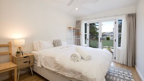 4 bedrooms, iron/ironing board, travel cot, free WiFi