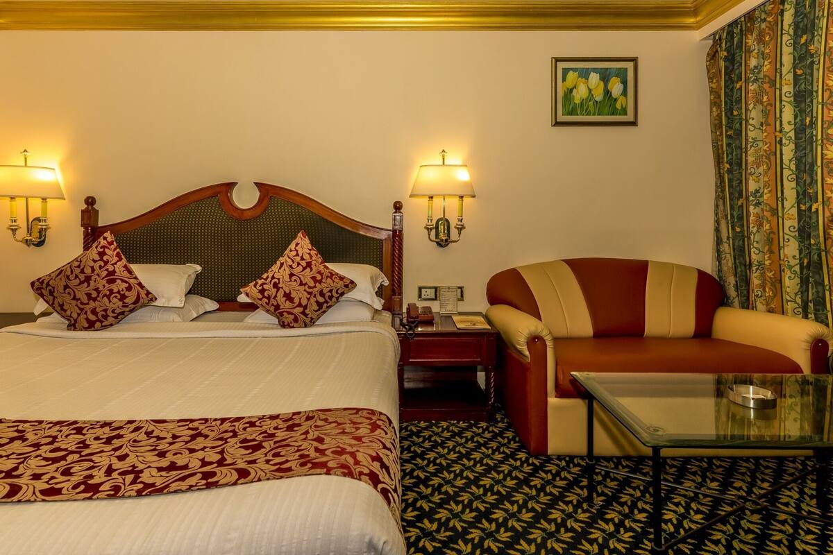Kamar Double Klub | Selimut bulu angsa dan didekorasi berbeda-beda