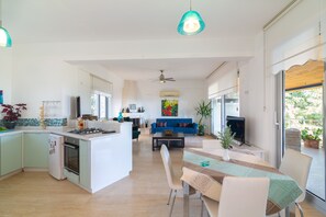 Interior -  Villa Dolunay is an ideal escape to get a way to stay at this peerless property (Islamlar)