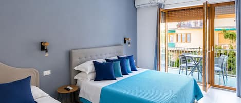 3 bedrooms, iron/ironing board, travel cot, free WiFi