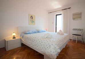 3 bedrooms, free WiFi, bed sheets