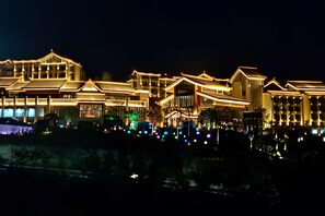 View from property - Wyndham Fengqing Resort (Lincang)