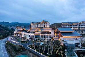 View from property - Wyndham Fengqing Resort (Lincang)