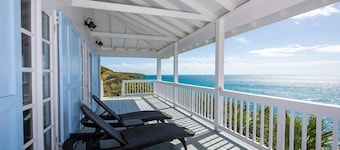 Private Waterfront On The Caribbean Cliffs