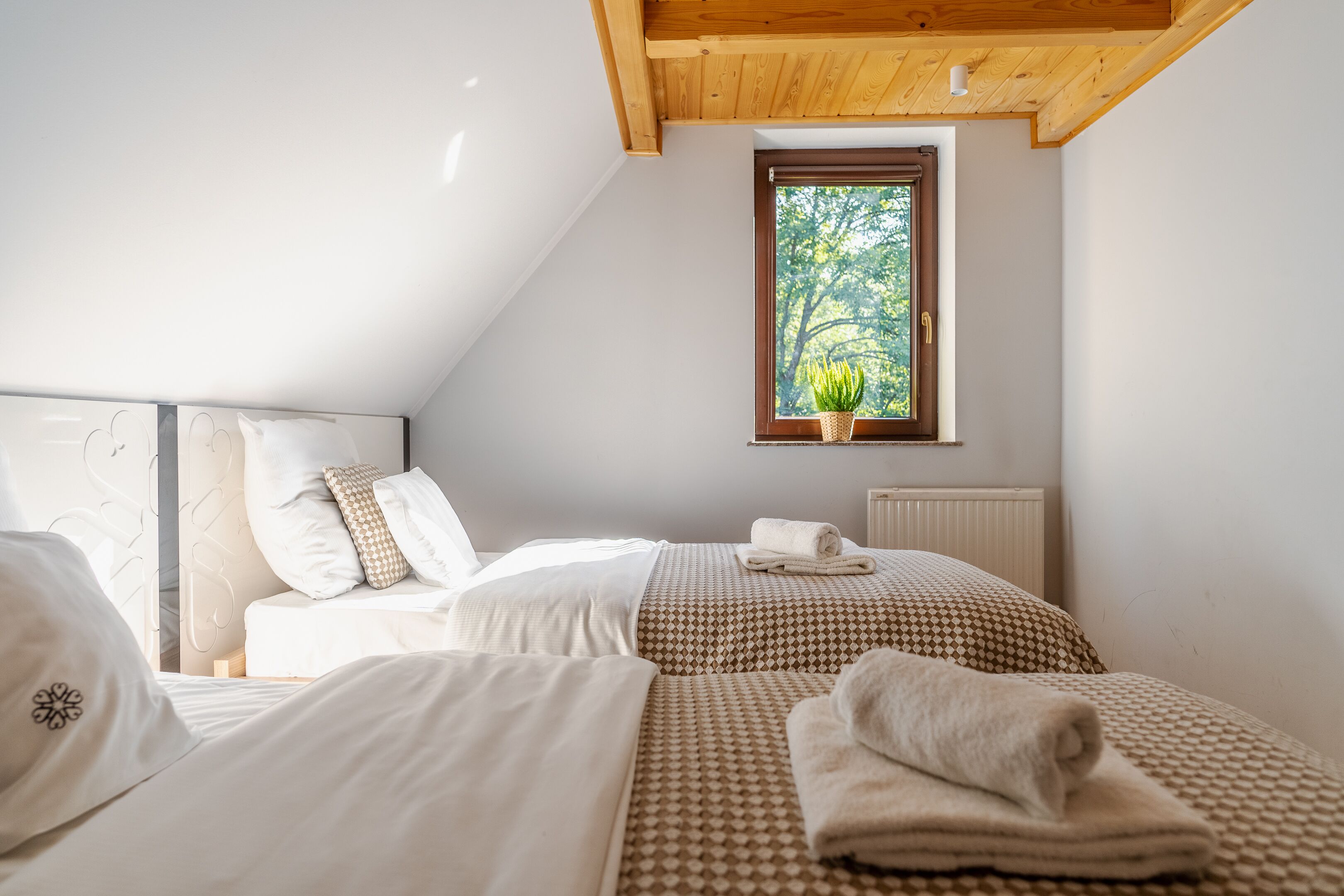 Individually decorated, individually furnished, soundproofing