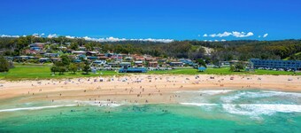Minutes to Malua Bay Beach | Sunset Vista Retreat