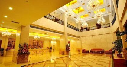 Golden Diamond Hotel