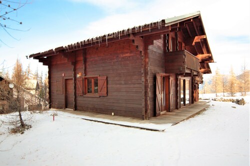 CASA Les Happy Magnificent 6 bedroom CHALET in RISOUL 1850