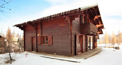 CASA Les Happy Magnificent 6 bedroom CHALET in RISOUL 1850