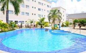3 outdoor pools