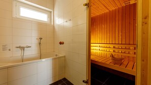 Sèche-cheveux, serviettes fournies