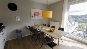 Dining - Luxury 8-person villa with its own sauna at Dormio Resort Eifeler Tor (Heimbach)