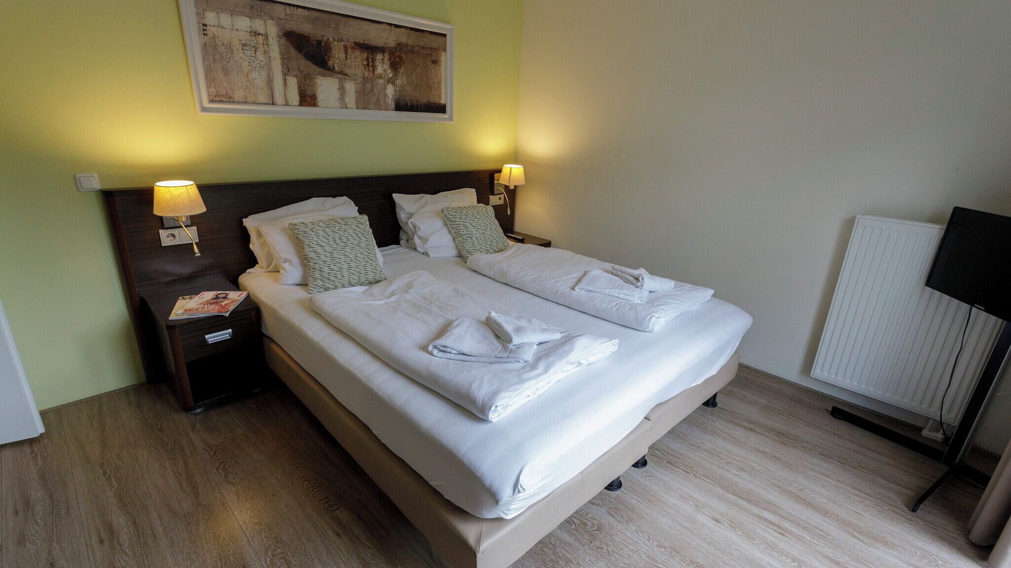 6 Schlafzimmer, Reisekinderbett, kostenloses WLAN, Bettwäsche