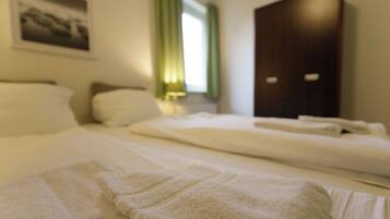 5 Schlafzimmer, Reisekinderbett, kostenloses WLAN, Bettwäsche