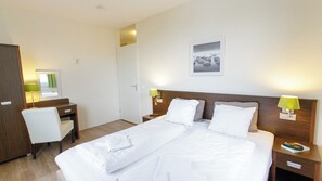 1 bedroom, travel crib, free WiFi, bed sheets