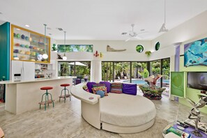 House | 2 bedrooms - Unique Art Nature Hideaway Walkable to Wilton Drive (Wilton Manors)