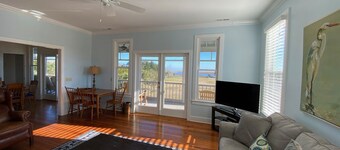 "Cape View" Relaxing home with private dock on the ICW with Lighthouse Views!