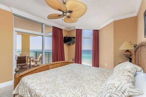 3 bedrooms, iron/ironing board, travel crib, free WiFi