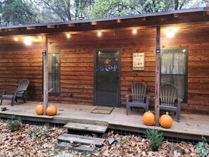 Terrace/patio - Secluded Cabin Getaway with Firepit (Greenfield)