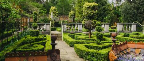 Apartment, 1 Queen Bed with Sofa bed | Property grounds