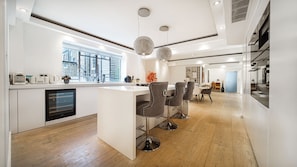 Apartment, Mehrere Betten
