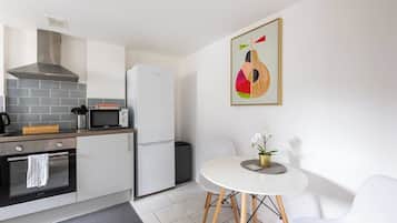 Fridge, microwave, oven, toaster