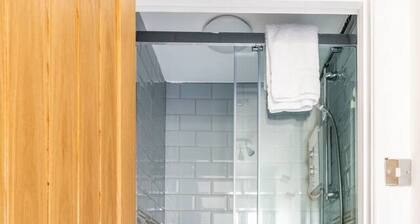 Dan Suite by Koya Homes