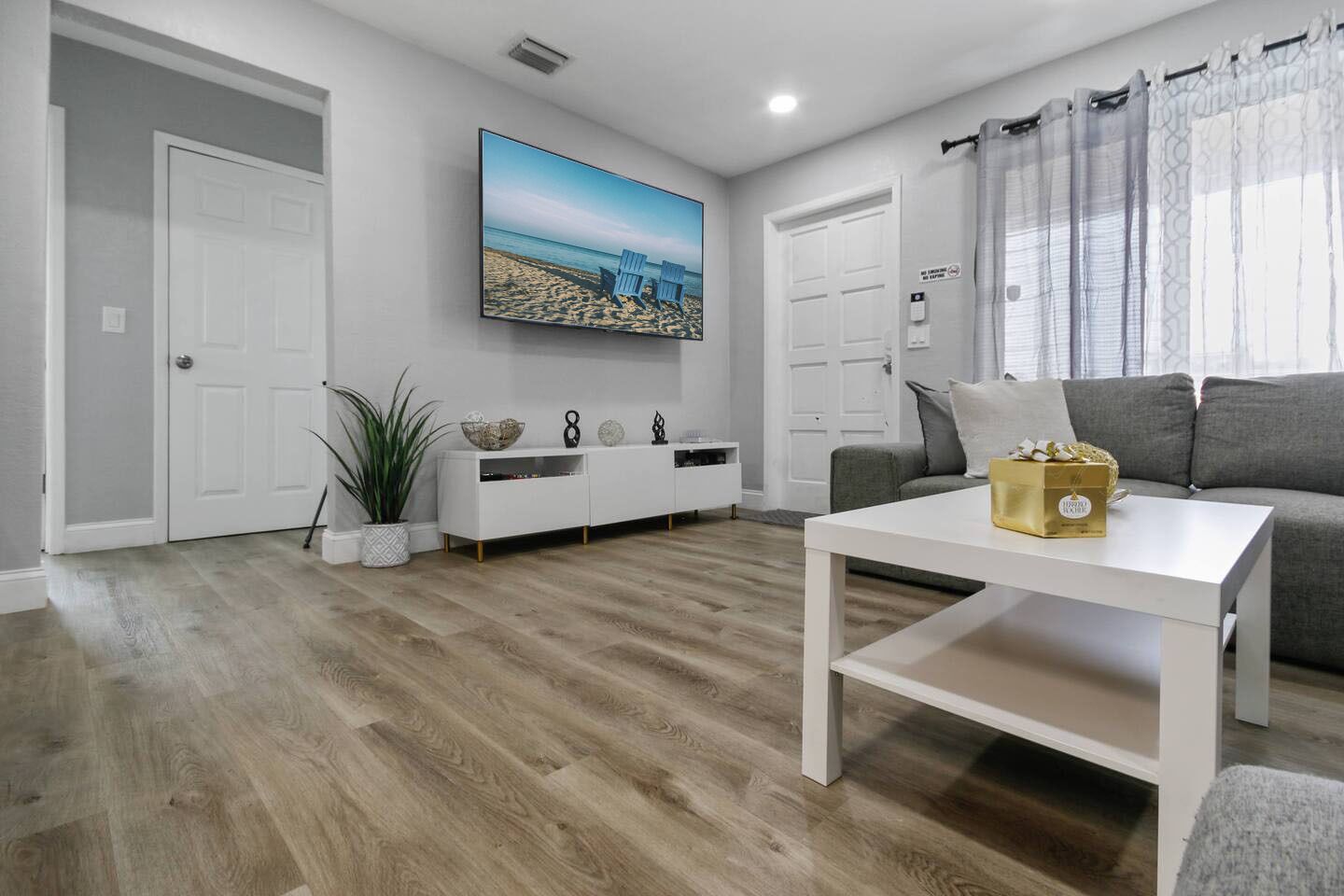 Pool Home, Sleeps 8, Hollywood Beach | Near Hard Rock, Monthly Stays Welcome - Pembroke Pines, FL