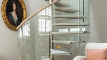 Apartment (2 Bedrooms) | Living area