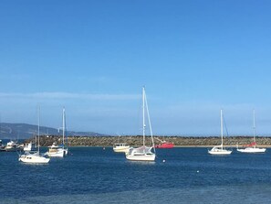 Marina - Apollo Bay Hideaway - 5-minute walk to the beach! (Apollo Bay)