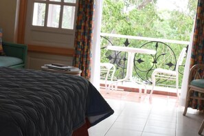 In-room safe, desk, laptop workspace, blackout curtains