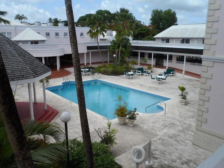 Hotel PomMarine – Pool