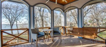 Fun 3 Bedroom Lakehouse