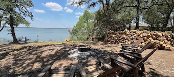 Fun 3 Bedroom Lakehouse