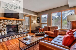 Televisión, chimenea