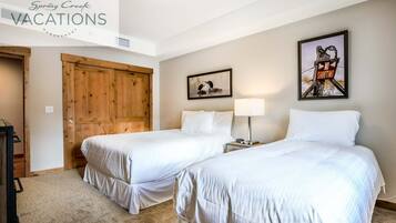 3 chambres, fer et planche Ă  repasser, Wi-Fi, draps fournis