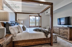 3 chambres, fer et planche à repasser, Wi-Fi, draps fournis