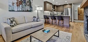 Televisión, chimenea