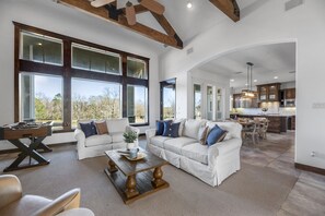 TV, fireplace, foosball, books - LUXURY home 2 mins to Lake Conroe! Heated Pool, Stocked Ponds, Cute Pygmy Goats (Willis)